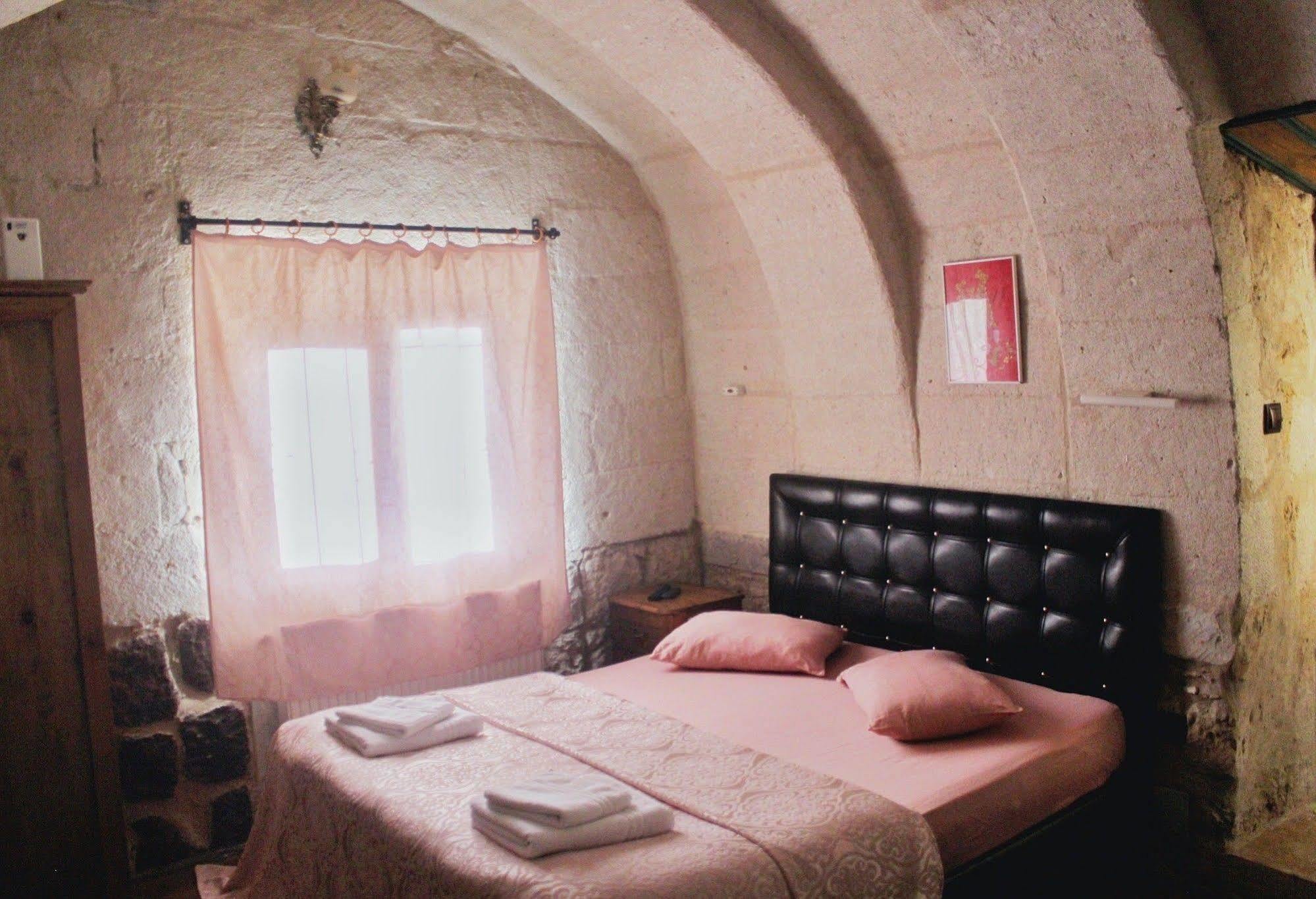 7 Oda Kapadokya Cave Hotel Урґюп Екстер'єр фото